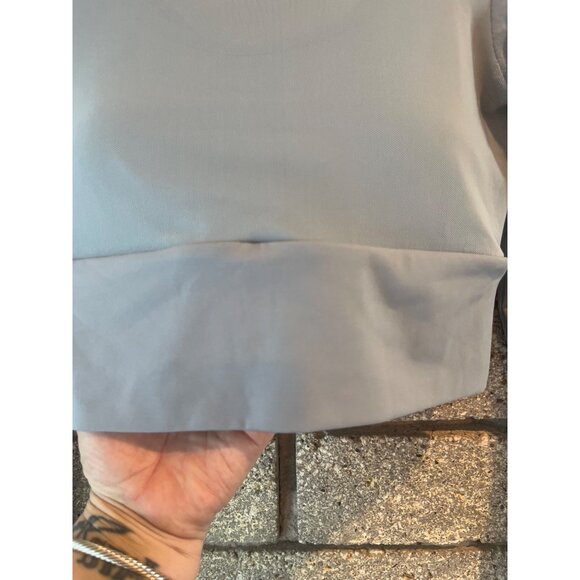 Light Blue Long-Sleeve Crop Top With Wide Waistband - Picture 2 of 8